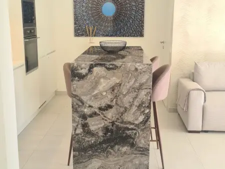 Appartement moderne à Tavira, suite parentale et piscine : photo 2