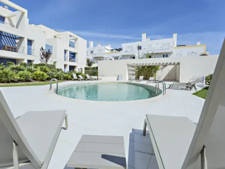 Appartement moderne à Tavira, suite parentale et piscine : photo 12