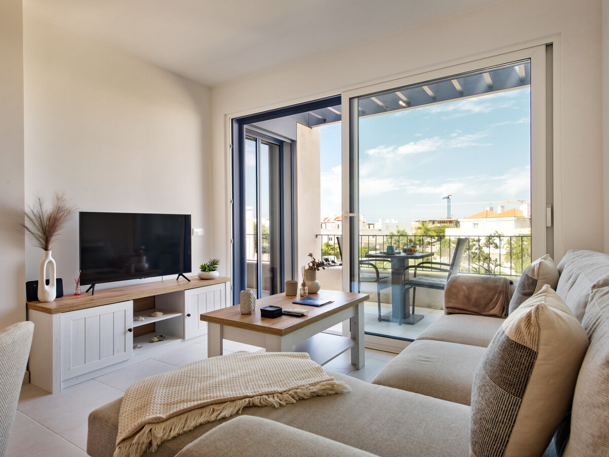 T2 épuré avec véranda, garage et piscine à Tavira - Photo 5