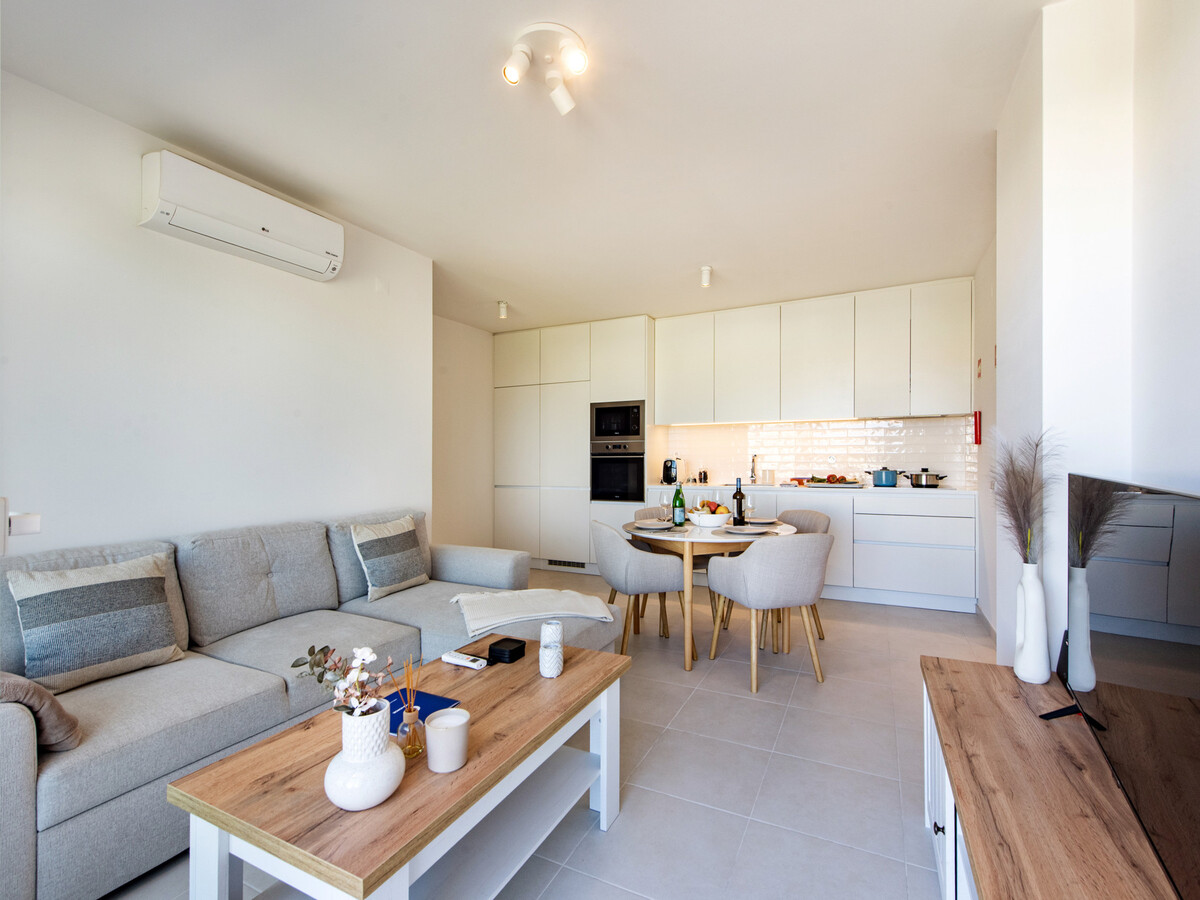 T2 épuré avec véranda, garage et piscine à Tavira - Photo 11