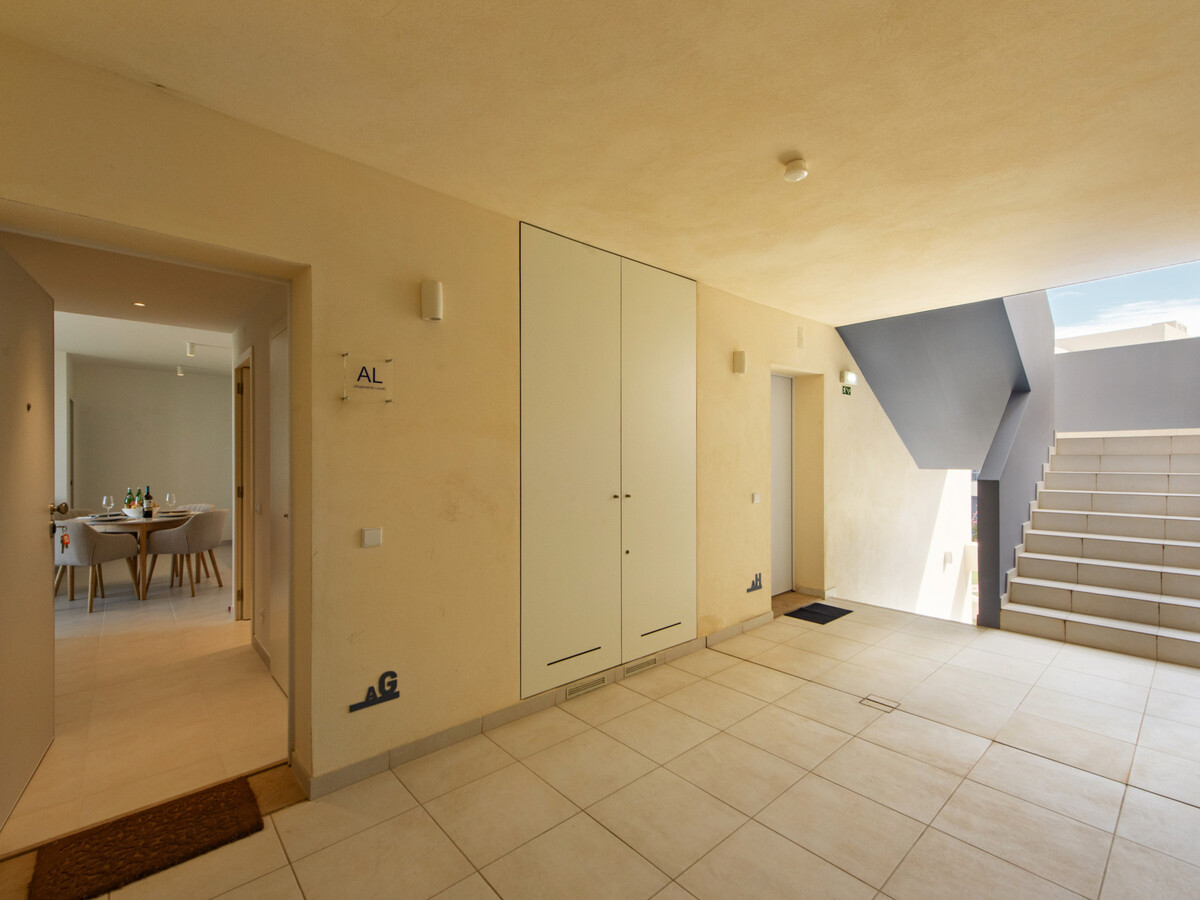 T2 épuré avec véranda, garage et piscine à Tavira - Photo 19