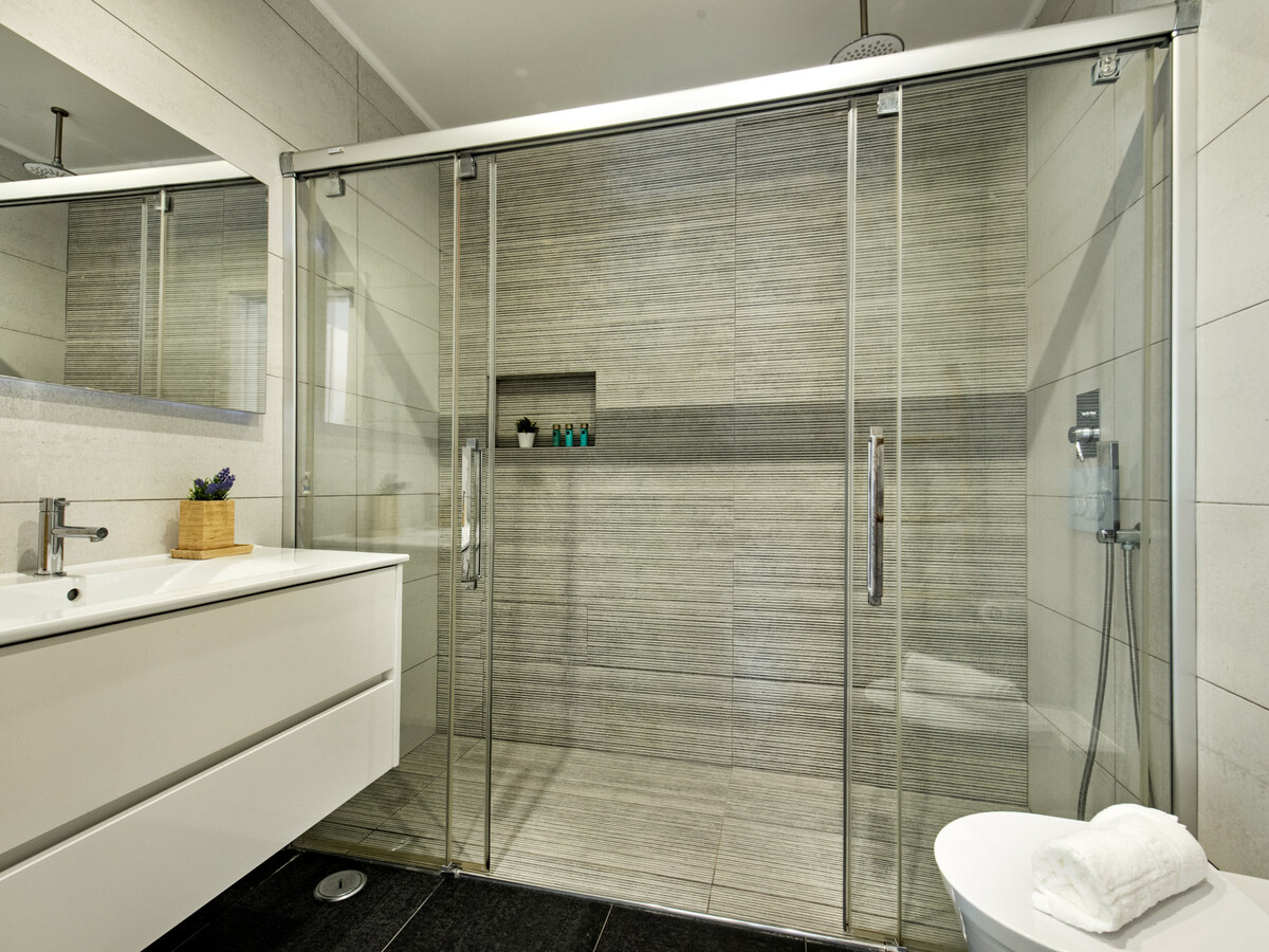 Maison 2 chambres avec salle de bain privative à Faro - Photo 6