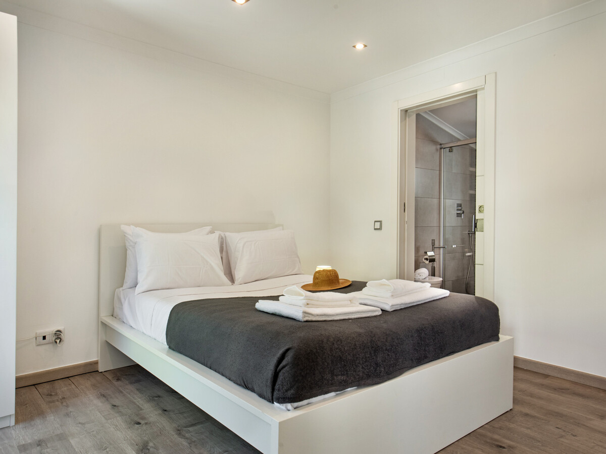 Maison 2 chambres avec salle de bain privative à Faro - Photo 8