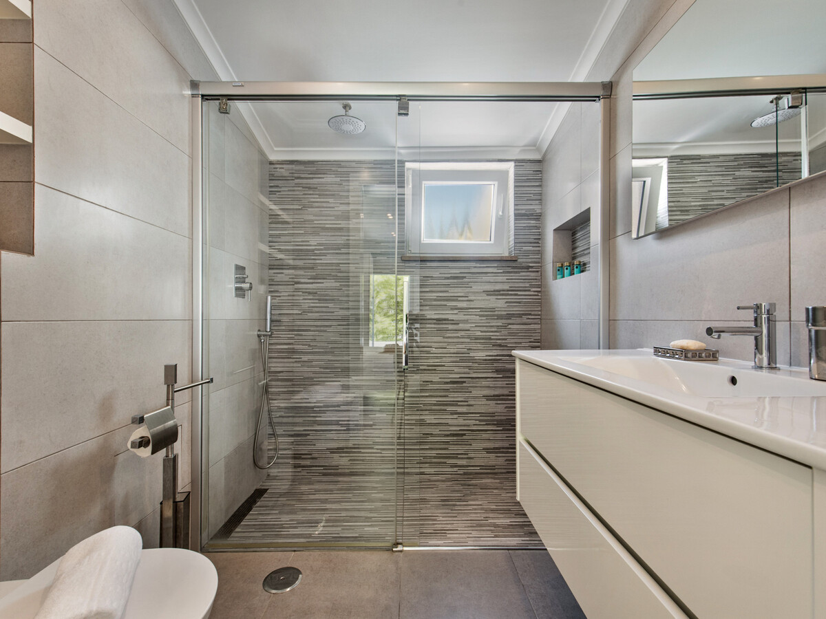 Maison 2 chambres avec salle de bain privative à Faro - Photo 9
