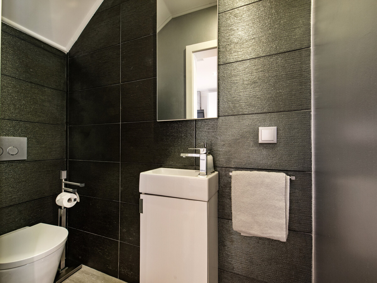 Maison 2 chambres avec salle de bain privative à Faro - Photo 18