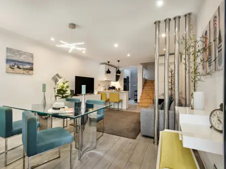 Location maison à Faro, Maison Élégante au Coeur de Faro avec Internet Haut Débit