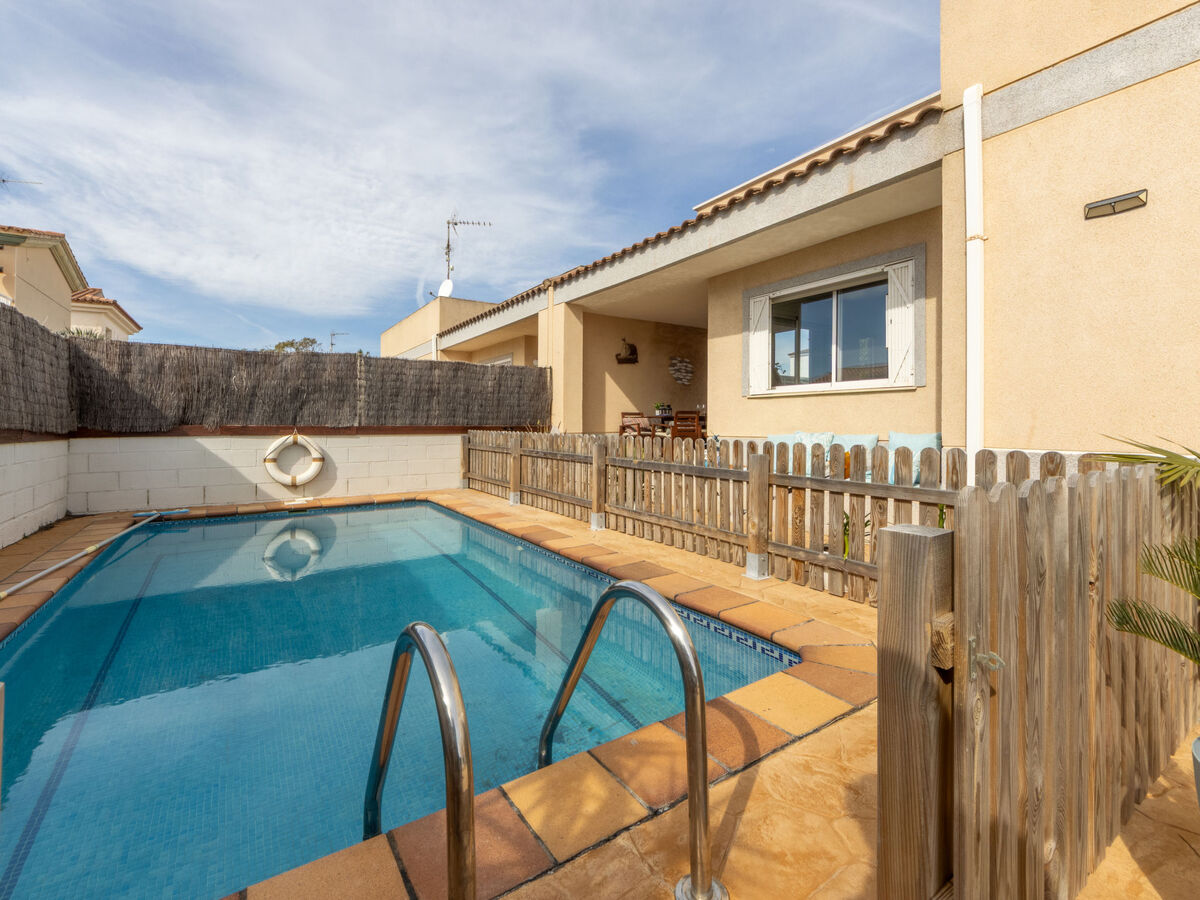 Maison Juana - 3 chambres, piscine privée à Deltebre - Photo 1