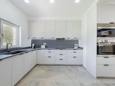 V4 Águia Vermelha, Villa 8 personnes à Paderne - Photo 5