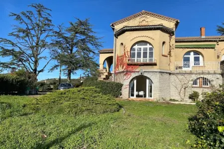 Location maison à Saint Ambroix, Magnifique villa familiale près de la rivière Cèze