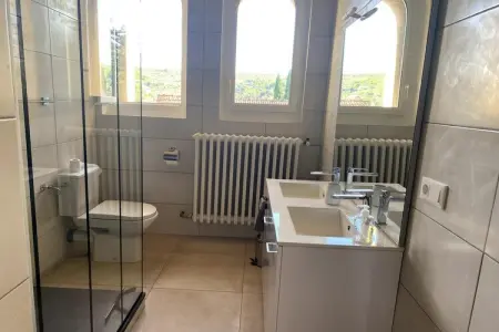 Maison 6 chambres avec piscine privée, vallée de la Cèze : photo 34