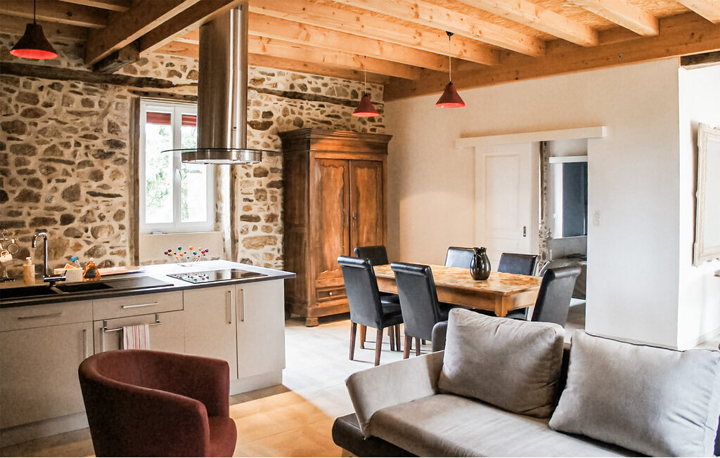 Maison pierre et poutres avec piscine privée, Saint-Priest-les-Fougères - Photo 4