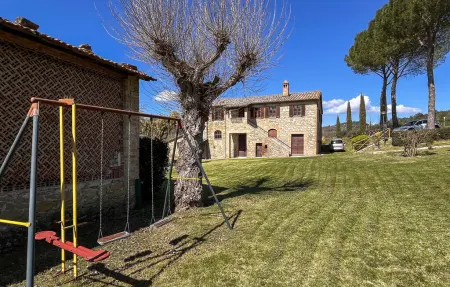 Podere C. : maison rustique 300 m² avec jardin à Magione : photo 13