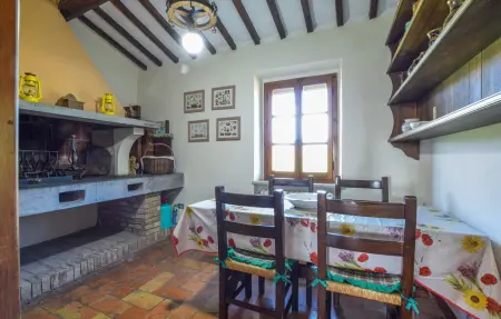 Podere C. : maison rustique 300 m² avec jardin à Magione : photo 24