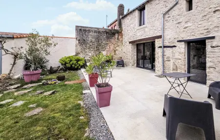 Maison pierre historique Villeneuve-en-Retz, 1 chambre : photo 2