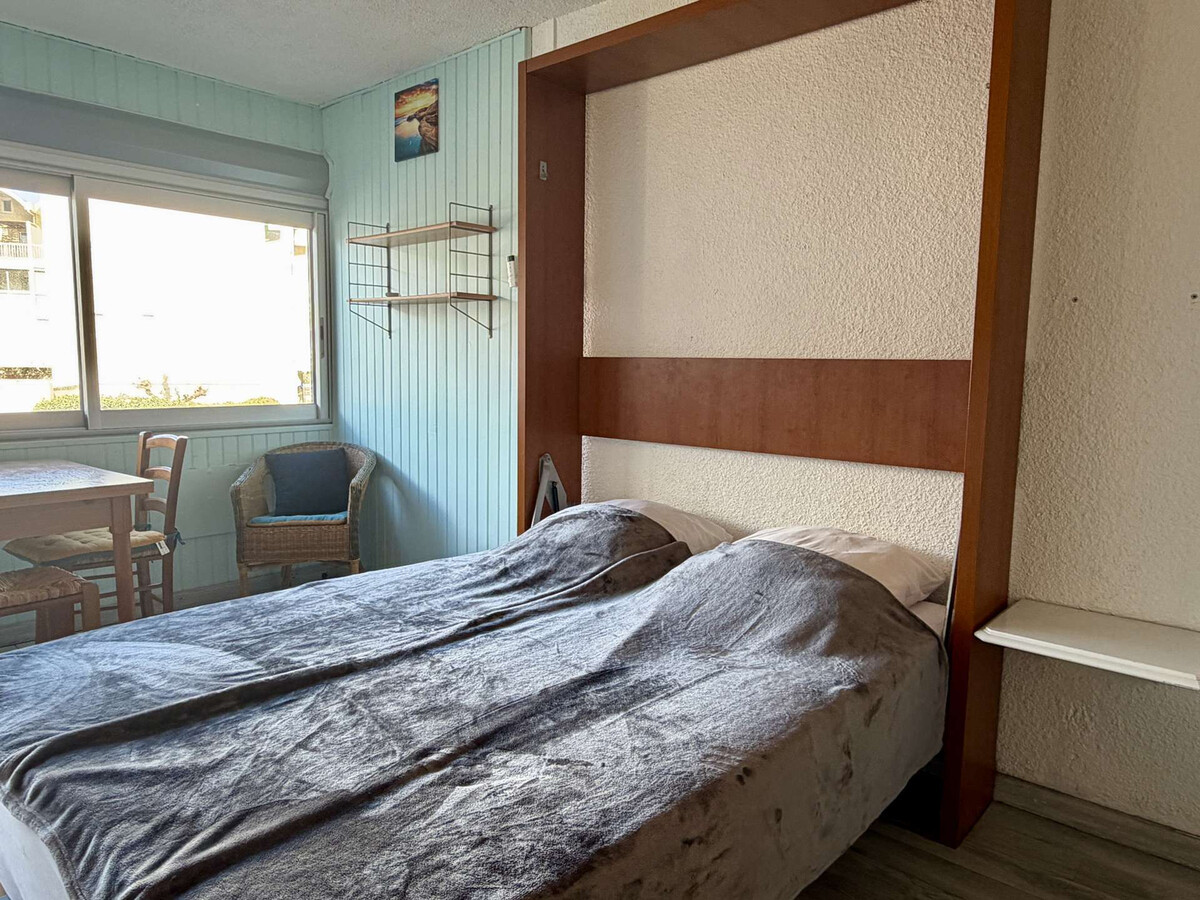 Studio cabine Gruissan, 100 m plage, parking privé - Photo 7