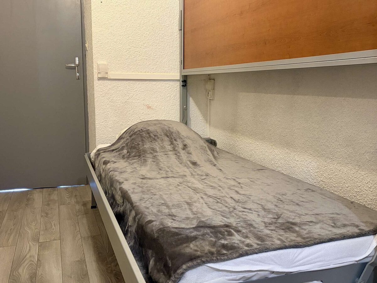 Studio cabine Gruissan, 100 m plage, parking privé - Photo 10