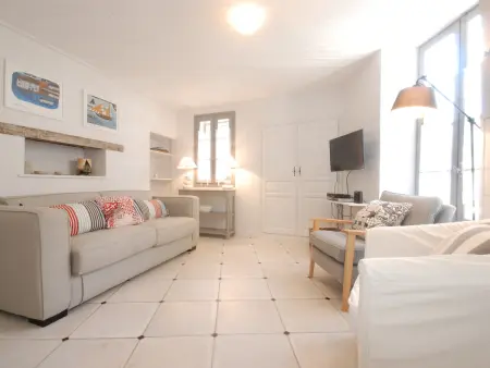 Location appartement à Saint Martin de Ré, Appartement charmant au cœur du village