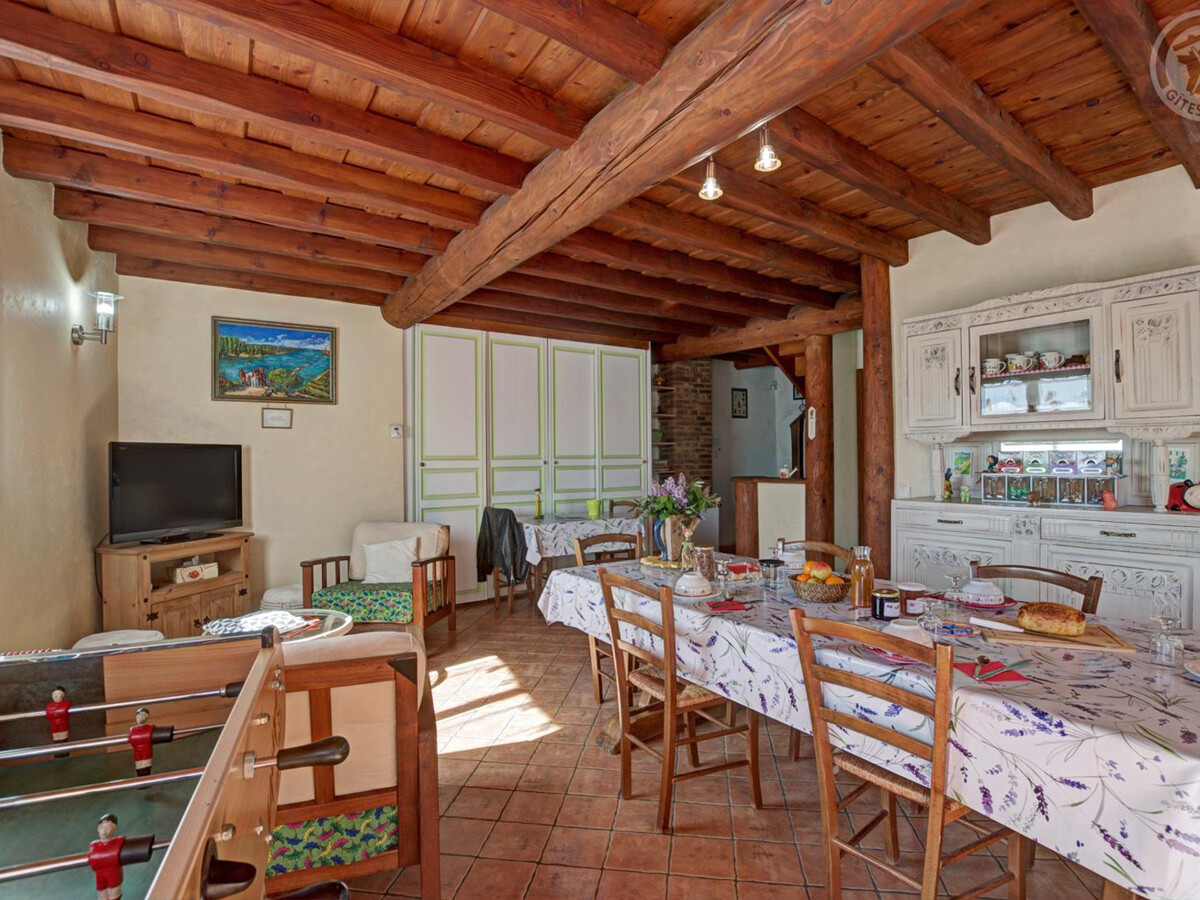 Le Piégonnier, gîte 10 pers. à Chavanay, cour fermée - Photo 4