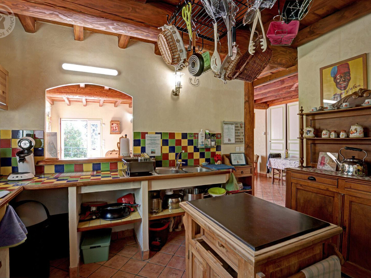 Le Piégonnier, gîte 10 pers. à Chavanay, cour fermée - Photo 7