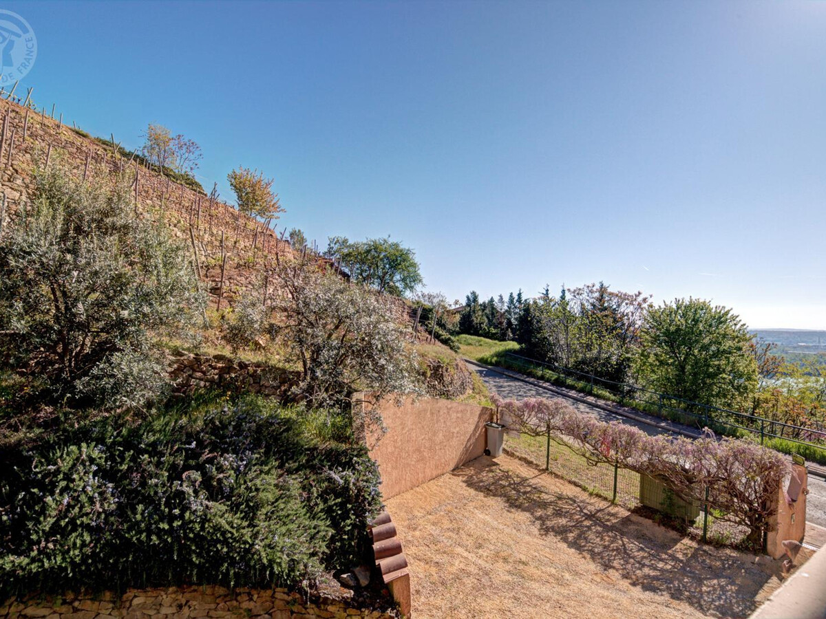 Le Piégonnier, gîte 10 pers. à Chavanay, cour fermée - Photo 16