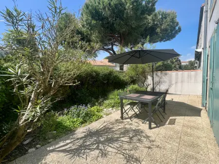 Location appartement à Saint Martin de Ré, Appartement au calme avec terrasse