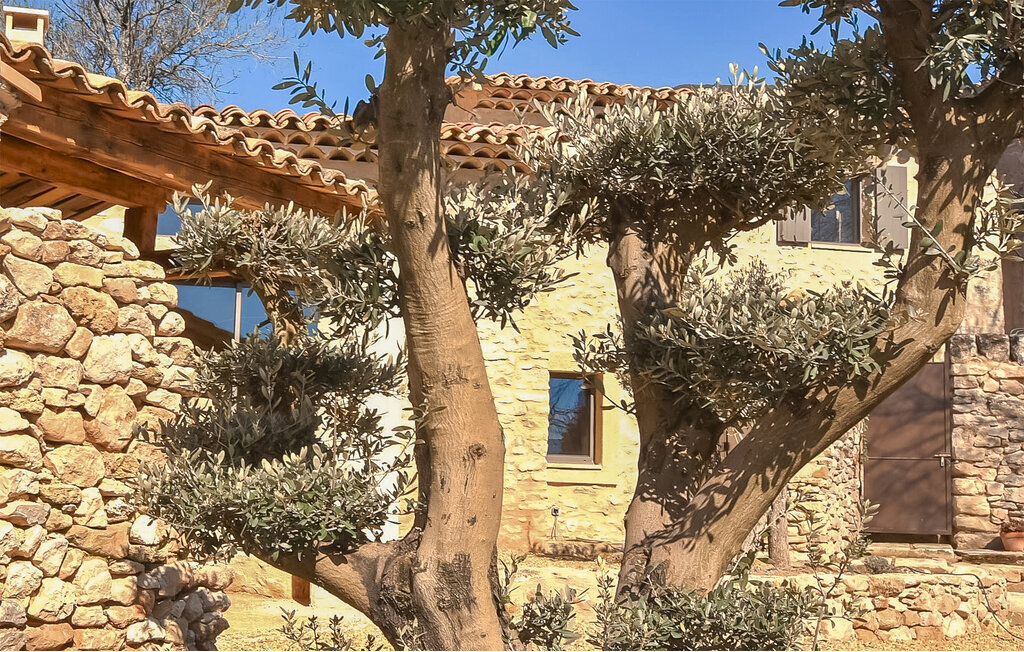 Maison en pierre avec piscine à Rustrel - Photo 8