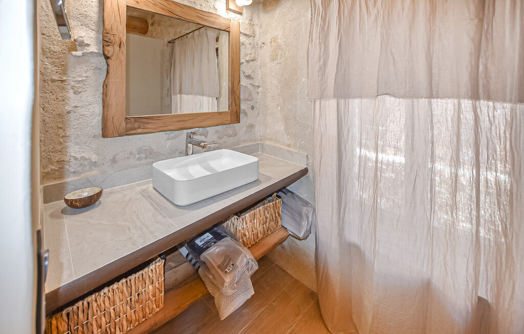 Maison en pierre avec piscine à Rustrel - Photo 15