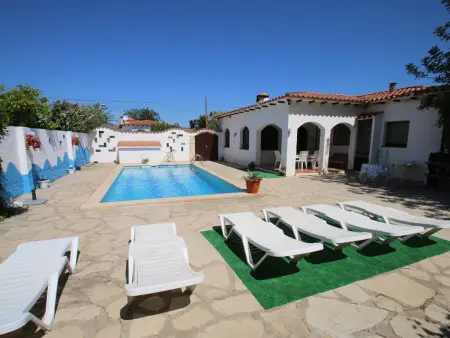 Location villa à Mont roig del Camp, Villa avec piscine privée - 8 pers.