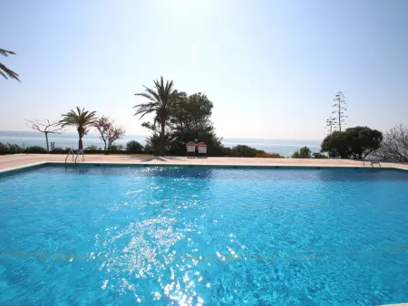 Appartement 6 pers. vue mer et montagne à 50m de plage : photo 11