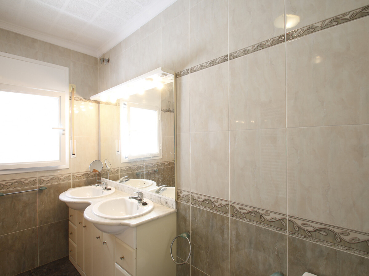 Villa Oasis Costa Dorada, piscine privée 4x8m - 8 pers. - Photo 24