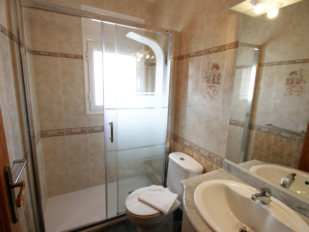Villa Oasis Costa Dorada, piscine privée 4x8m - 8 pers. - Photo 28