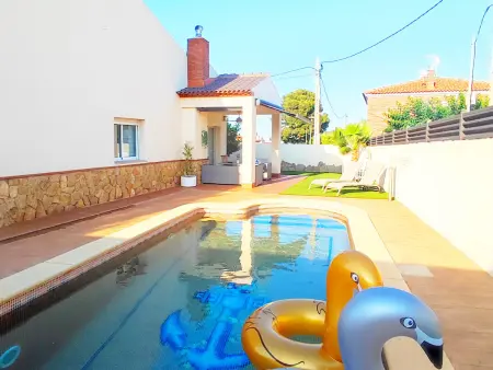 Location villa à Mont roig del Camp, Villa familiale, piscine privée et clim - 6 pers.