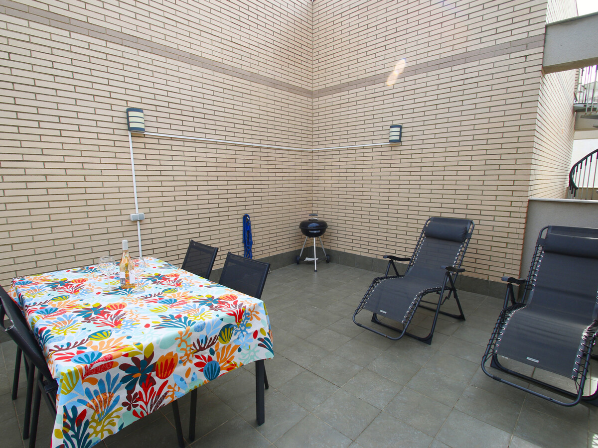 Appartement 2 chambres avec terrasse solarium à Miami Platja - Photo 3