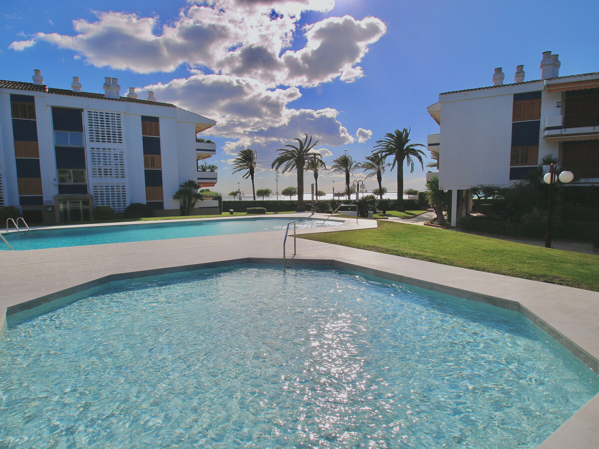 Appartement vue mer face à la plage de Regueral - Photo 6