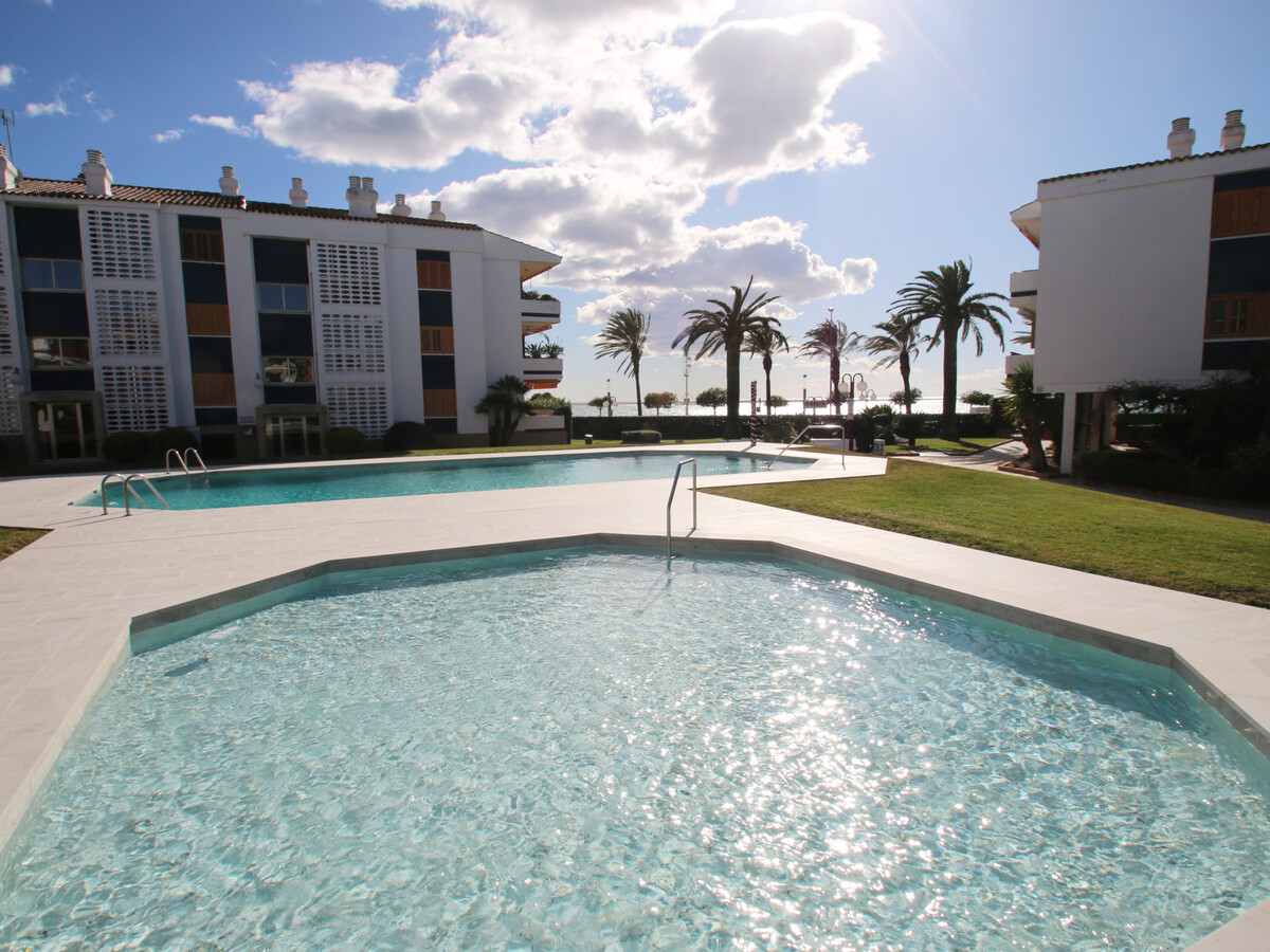 Appartement vue mer face à la plage de Regueral - Photo 27