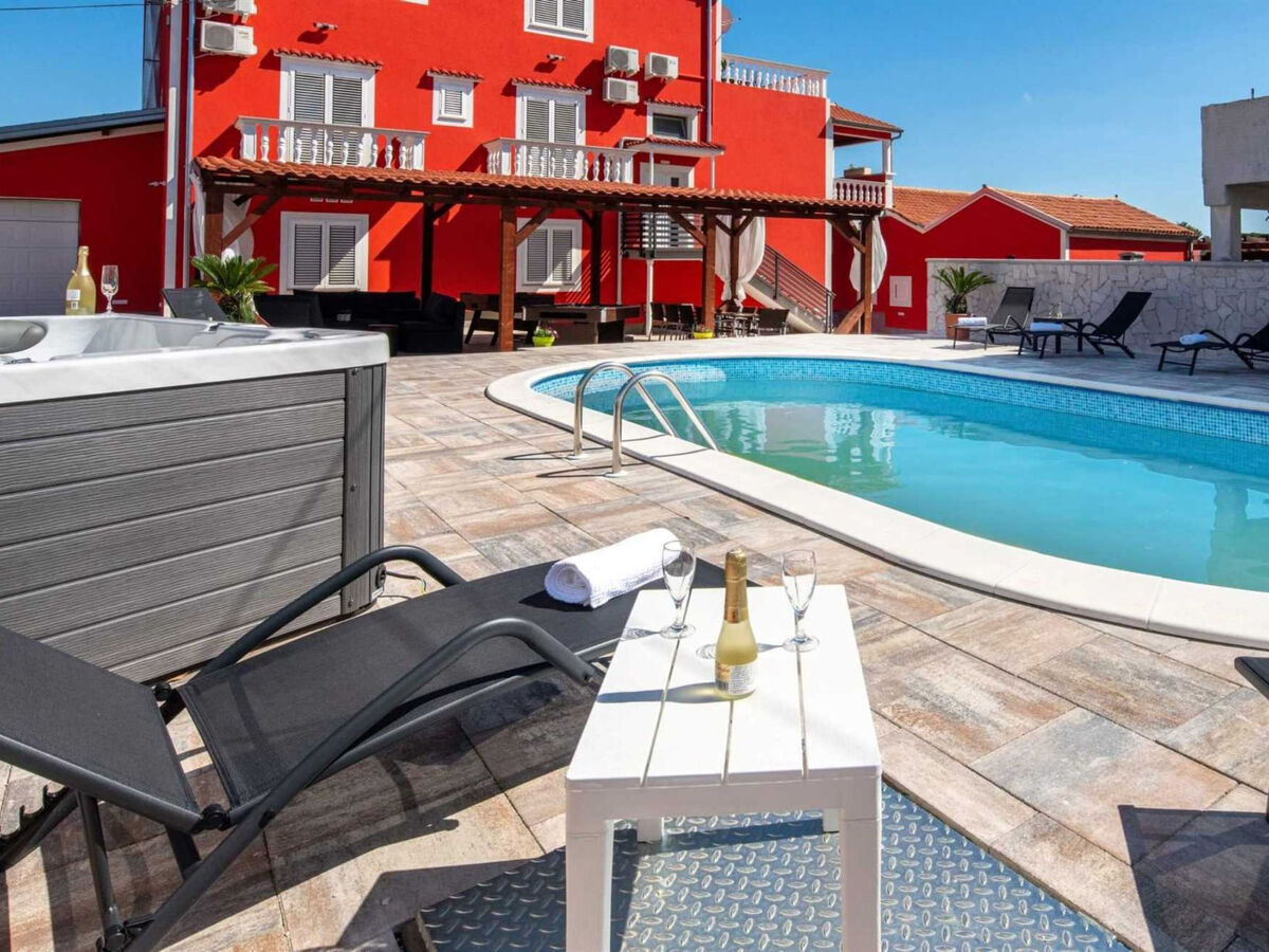 Villa Ancora : 13 chambres, piscine chauffée à Donje Rastane - Photo 11