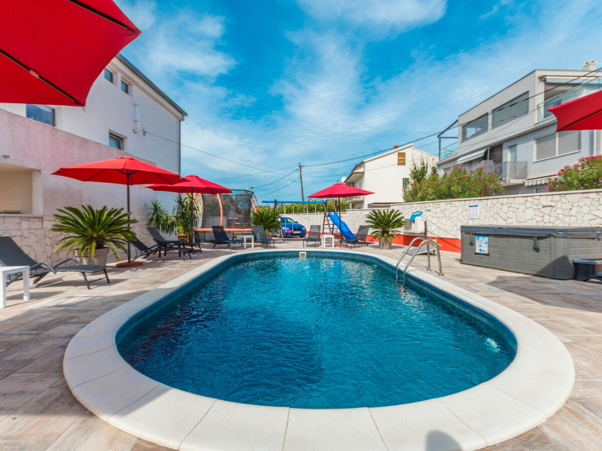 Villa Ancora : 13 chambres, piscine chauffée à Donje Rastane - Photo 17