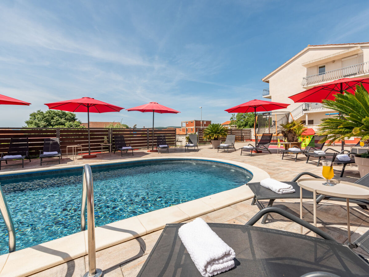 Villa Ancora : 13 chambres, piscine chauffée à Donje Rastane - Photo 18