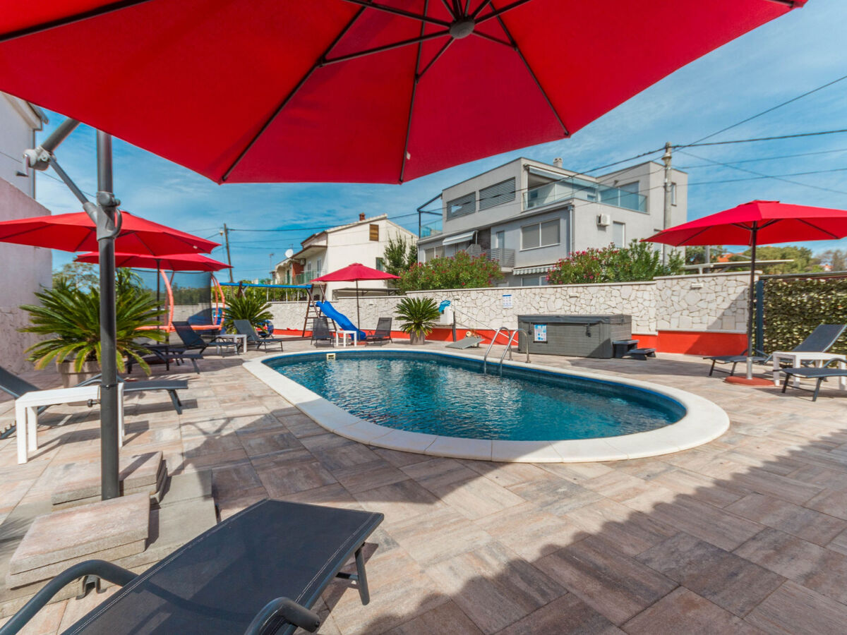 Villa Ancora : 13 chambres, piscine chauffée à Donje Rastane - Photo 19