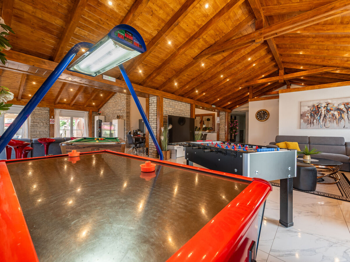 Villa Ancora : 13 chambres, piscine chauffée à Donje Rastane - Photo 56
