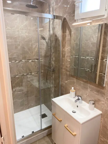 Appartement 65 m² avec jardin clos et vue montagne à Drap : photo 6