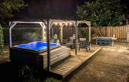 Jolie Maison avec jacuzzi, Maison 8 personnes à Vensac - Photo 11