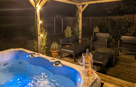 Jolie Maison avec jacuzzi, Maison 8 personnes à Vensac - Photo 12