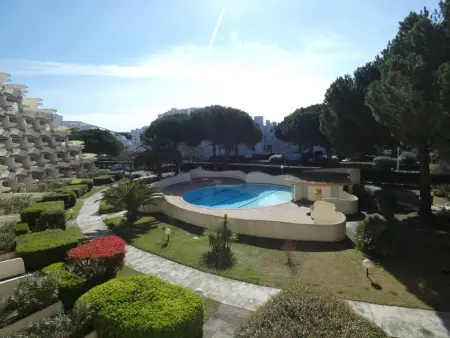 Location appartement à La Grande Motte, Studio Cabine avec Piscine, à 150m de la Plage, Quartier Animé, Parking Privé, 4 pers, Animaux Non Admis