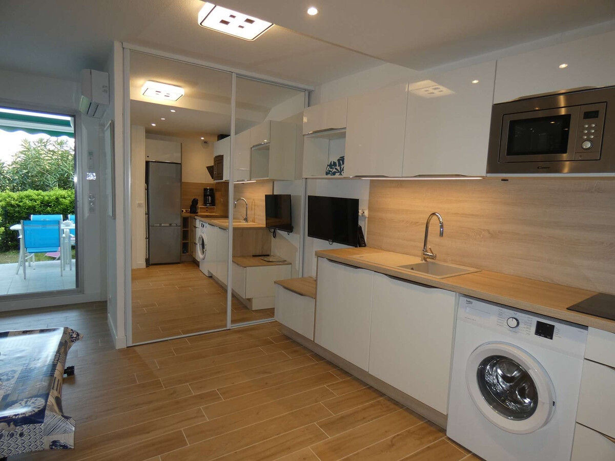 Studio cabine 4 pers. à 150m de la plage, parking privé - Photo 9