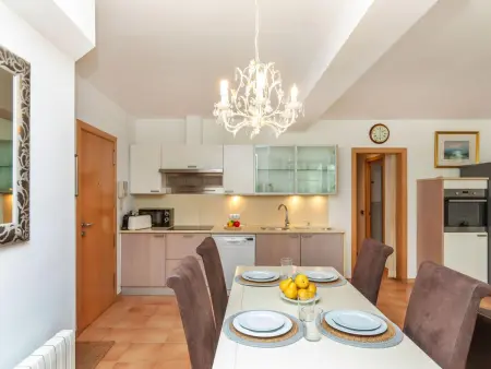 Appartement de plain-pied au centre de Llafranc, clim, 5 pers. : photo 3