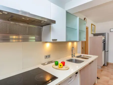 Appartement de plain-pied au centre de Llafranc, clim, 5 pers. : photo 9