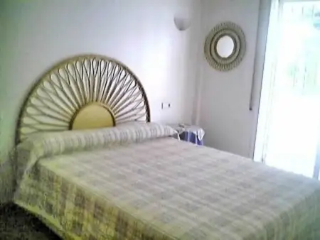 Appartement face à la mer, 3 chambres, jardin privé : photo 4