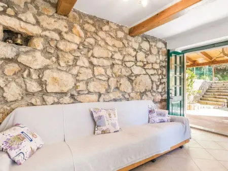 Maison traditionnelle en pierre pour 6 à Supetarska Draga : photo 11