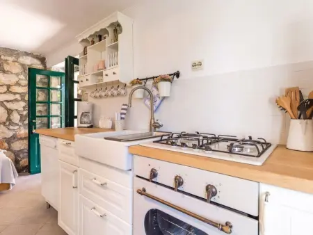 Maison traditionnelle en pierre pour 6 à Supetarska Draga : photo 17